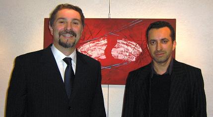 L'Assessore Olmi con l'Artista Vito Bongiorno davanti a una sua opera