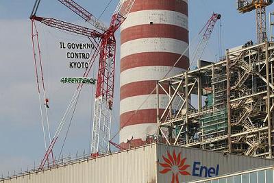 L'azione di Greenpeace alla Centrale Enel di Torre Valdaliga - Civitavecchia